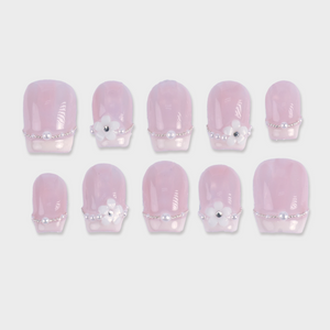 SIYOU Pearl Brunch press-on nails front view