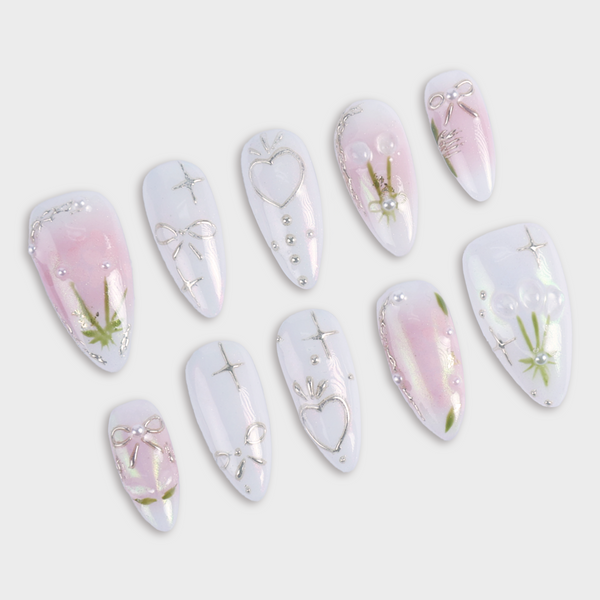 SIYOU Garden Whisper press-on nails angle view