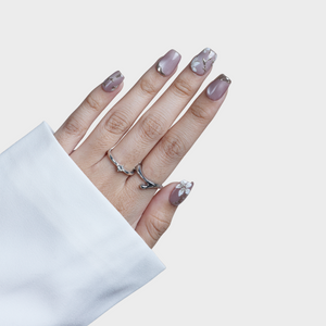 SIYOU Silver Wisteria press-on nails on hand