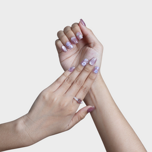 SIYOU Wisteria press-on nails styled view