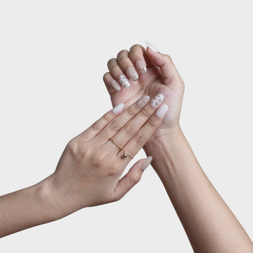 SIYOU Silver Dew press-on nails case view