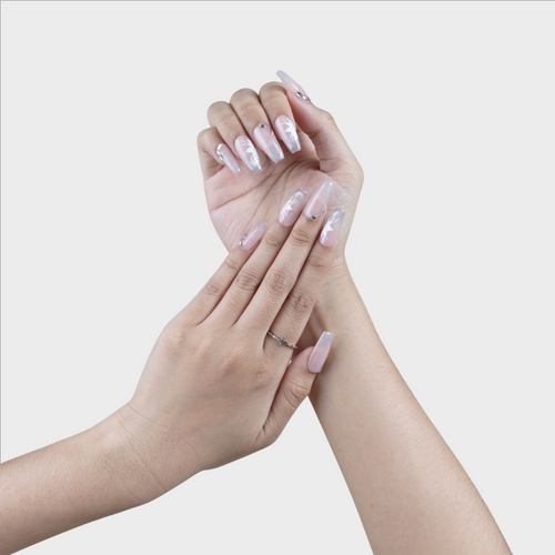 Aura Lilac press-on nails by SIYOU NAILS