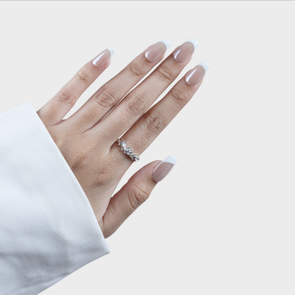 Bare Minimum press-on nails by SIYOU NAILS