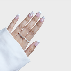 Bonbon press-on nails by SIYOU NAILS