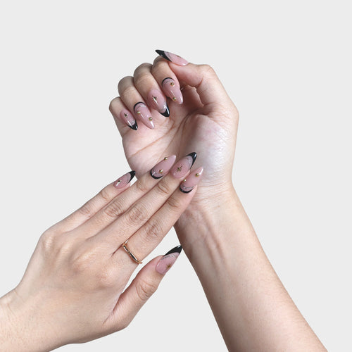 SIYOU Midnight Star press-on nails angle view