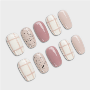 Cardigan press-on nails by SIYOU NAILS