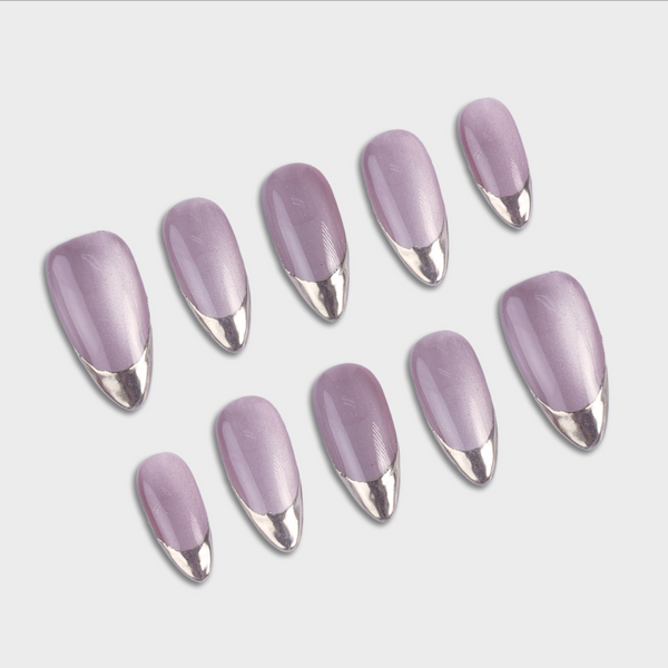 Cream Soda press-on nails by SIYOU NAILS