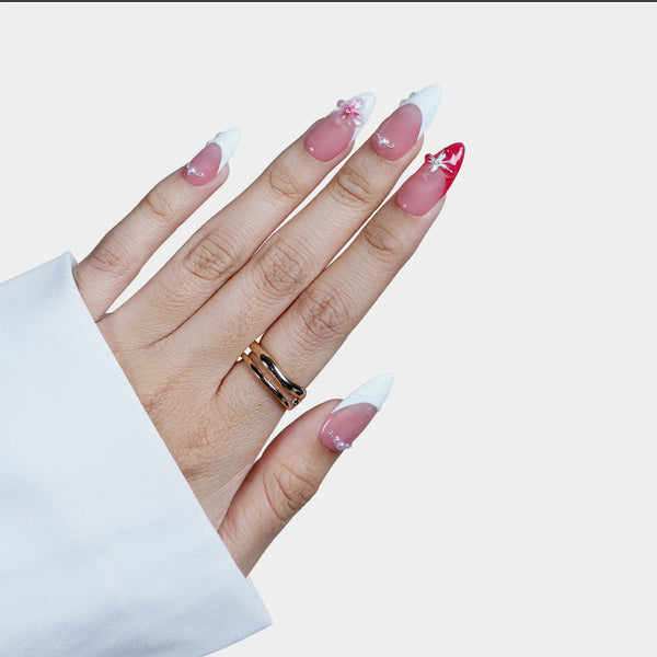 SIYOU Love Letter press-on nails close-up