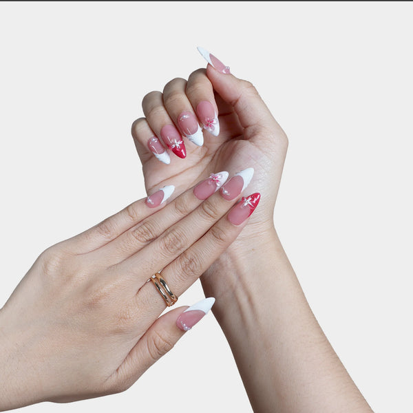 SIYOU Love Letter press-on nails styled view