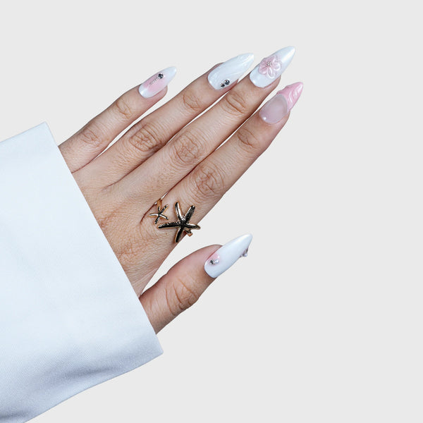 SIYOU Moonstone press-on nails close-up