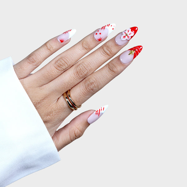 SIYOU Crimson Ink press-on nails close-up