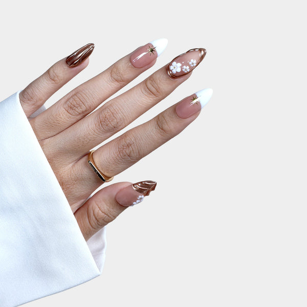 SIYOU Gilded Bloom press-on nails close-up