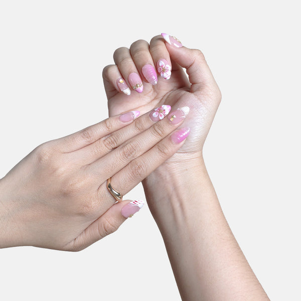SIYOU Orchid Haze press-on nails styled view
