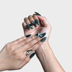 SIYOU Dark Matter press-on nails styled view