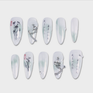 Haiku press-on nails by SIYOU NAILS