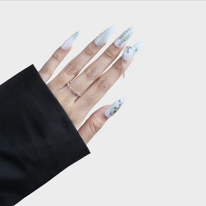 Haiku press-on nails by SIYOU NAILS