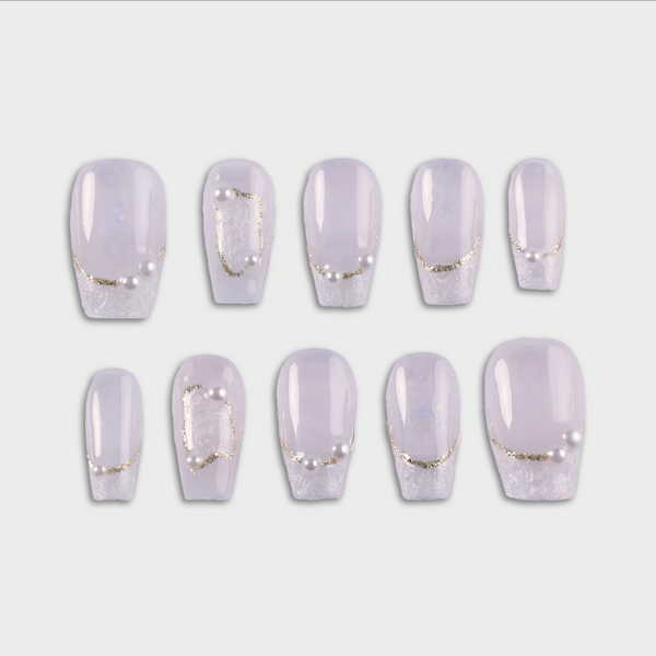 Heirloom press-on nails by SIYOU NAILS