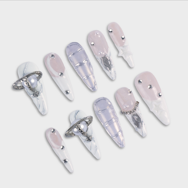 Orbit press-on nails by SIYOU NAILS