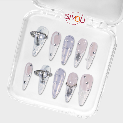 Orbit press-on nails by SIYOU NAILS