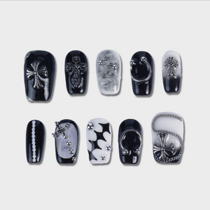 Sacred Heart press-on nails by SIYOU NAILS