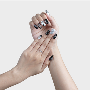 Sacred Heart press-on nails by SIYOU NAILS