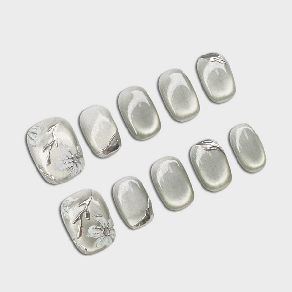 Steel Magnolia press-on nails by SIYOU NAILS